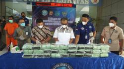 Sabu 30 Kg yang Dibawa Kurir Jaringan Internasional Dipasok dari Malaysia 