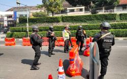 Penyekatan saat Idul Adha di Kota Bandung Lebih Ketat, Brimob Bersenjata Dikerahkan<