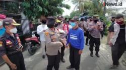 Video Tiga Pilar Tanjung Duren Bagikan Sembako dan Rendang kepada Warga yang Isoman