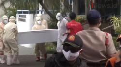 Video WNA Korsel Meninggal saat Isoman di Apartemen Kebayoran Baru