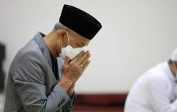 Salat Idul Adha di Rumdin, Ganjar: Rasanya Memang Berat Kita Tidak Bisa Salat Berjemaah