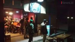 Video Ratusan Botol Miras dan Wanita Penghibur Diamankan saat Kafe Langgar PPKM Darurat Digerebek