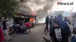 Video 4 Ruko di Kota Padang Terbakar saat Penghuni Sembelih Hewan Kurban