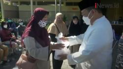 Video Warga Dapat Bonus Paket Daging Kurban usai Divaksin di Sidoarjo