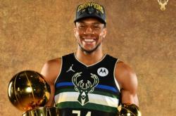 Milwaukee Bucks Juara NBA, Giannis Pesta Keliling Kota dan Pesan 50 Ayam Goreng