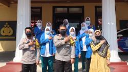 Turun Jadi Relawan, Mahasiswa Unikal Bantu Gerai Vaksin TNI-Polri di Pemalang