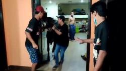 Ngamuk saat Diturunkan dari Truk, Sapi Kurban di Cirebon Masuk Dapur<