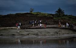 Viral di Medsos, Lokasi Tanah Bergerak di Tapin Malah Ramai Dikunjungi Warga<