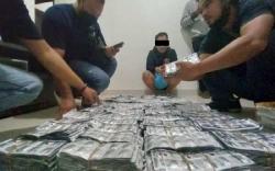 Produksi Obat Oplosan, Dua Warga Jonggat Lombok Tengah Ditangkap Polisi