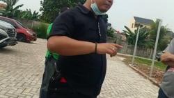 Polisi Amankan Senpi Milik Pria Bertubuh Besar yang Sempat Resahkan Warga Jakbar