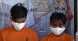 Video 2 Penodong Gunakan Senjata Mainan Rampas Ponsel dan Sepeda Motor Korban