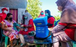 Tak Perlu Repot, Warga Gowa Terima Vaksin Covid-19 di Rumah 