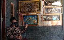 Kisah Perajin Kaligrafi Mujtahid Al Fatah Berjuang Bertahan di Tengah Pandemi Covid-19 