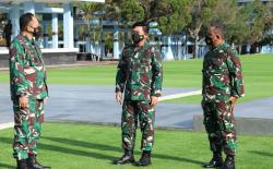 Tingkatkan Semangat Taruna dan Taruni AAU, Panglima TNI Resmikan Lapangan Sintetis Putra Angkasa
