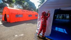PMI Bangun Tenda Darurat untuk Pasien OTG 