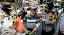 Video Polresta Bogor Kota Gelar Razia Vaksin, Tukang Sayur Pasrah