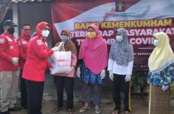 Kemenkuham DIY Salurkan Bantuan Sembako bagi Warga Terdampak Covid-19 Sekitar Lapas
