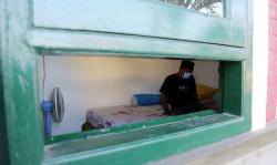 Rumah Sakit Penuh, RW di Surabaya Gotong Royong Siapkan Tempat Isolasi Mandiri 