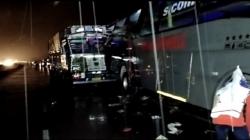 Tragis, Truk Tabrak Bus Mogok di Jalan Tol, 18 Buruh Tewas Seketika