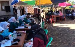 IKA Unpad Gelar Vaksinasi Massal, Sasar Warga Desa di Pelosok Sumedang<