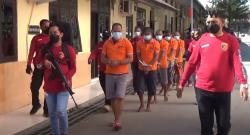 Video Mantan Polisi Pimpin Komplotan Pencurian Sapi Diciduk Aparat Bersama 6 Anggota di NTT