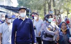 Dikunjungi Gubernur NTB, Masyarakat Gili: Lindungi Kami yang Lahir dan Besar di Sini Pak