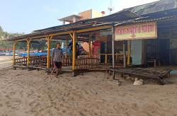 Sejumlah Bangunan di Pantai Selatan Gunungkidul Rusak Diterjang Gelombang Pasang