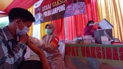 Ratusan Warga di Bandarlampung Antusias Datangi Lokasi Vaksinasi Keliling