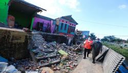 Kembalikan Fungsi Sungai Cidurian, 103 Bangunan di Kota Bandung Dibongkar <