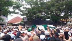 Ribuan Muslim Iringi Pemakaman Habib Saggaf Aljufri di Kompleks Masjid Alkhairaat Palu