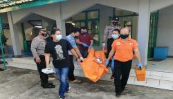 Warga Sekampung di Purwakarta Geger, Pria Tua Meninggal Mendadak di Masjid