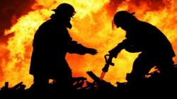 Pabrik Korek di Tangerang Terbakar, 7 Unit Mobil Damkar Dikerahkan