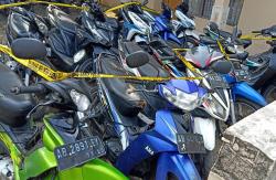 Gerebek Judi Sabung Ayam, Polisi Amankan 4 Pelaku dan 19 Motor yang Ditinggal Kabur Pemiliknya