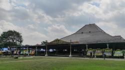 Pemakaman KGPAA Mangkunegara IX Menggunakan Adat Mataram 