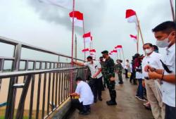 Bangkitkan Nasionalisme, Gubernur Jambi Kibarkan 1.000 Bendera Merah Putih