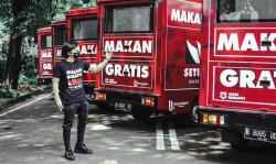 Atta Halilintar Borong 5 Mobil Truk untuk Bagikan Makanan Gratis  