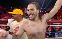 Fantastis! Cucu Muhammad Ali Butuh 1 Ronde untuk Menang TKO di Duel Debut