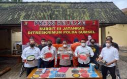 Aiptu BS Jadi Pengelola Judi Sabung Ayam, Kantongi Omzet Rp20 Juta per Minggu
