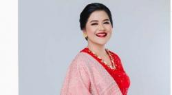 Kahiyang Ayu Cantik Pakai Baju Kurung Merah, Netizen Memuji: Plek Ketiplek Bu Iriana