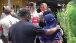 Kronologi Ibu dan Anak Ditemukan Tewas Bersimbah Darah dalam Bagasi Alphard di Subang<