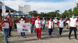 PMI Sulut Bantu Pemulung dan Anak Jalanan Terdampak Covid-19