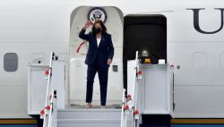 Wapres AS Kamala Harris Dievakuasi Pakai Helikopter Setelah Pria Bersenjata Menyusup Pangkalan