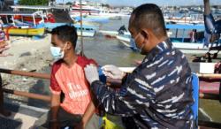 Puluhan Nelayan di Pulau Serangan Bali Antusias Ikut Vaksinasi Covid-19