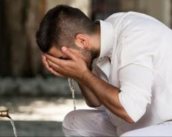 Doa Sebelum Wudhu Lengkap dengan Tulisan Arab-Latin Beserta Artinya