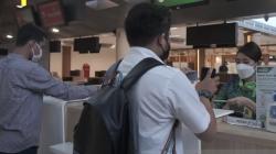 Calon Penumpang di Bandara Zainuddin Abdul Madjid Lombok Wajib Sudah Divaksin<