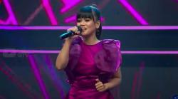 Terharu, Peserta Mikrofon Impian Ini Berjuang Demi Biaya Operasi Ayah yang Kena PHK 