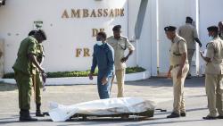 Pria Bersenjata Tembak Mati 4 Petugas Keamanan, Pelaku Tewas Dihadiahi Timah Panas 