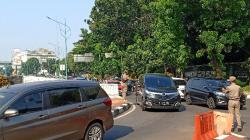 Ganjil Genap Perdana di Jalan HR Rasuna Said, Banyak Kendaraan Diputarbalikkan