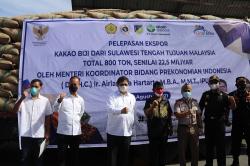  Kunjungi Sulawesi Tengah, Menko Airlangga Lepas Ekspor Kakao Biji Senilai Rp22,5 Miliar