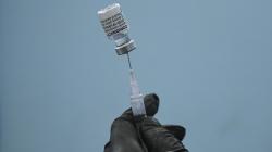 Ratusan Ribu Warga Bekasi Disuntik Vaksin Pfizer